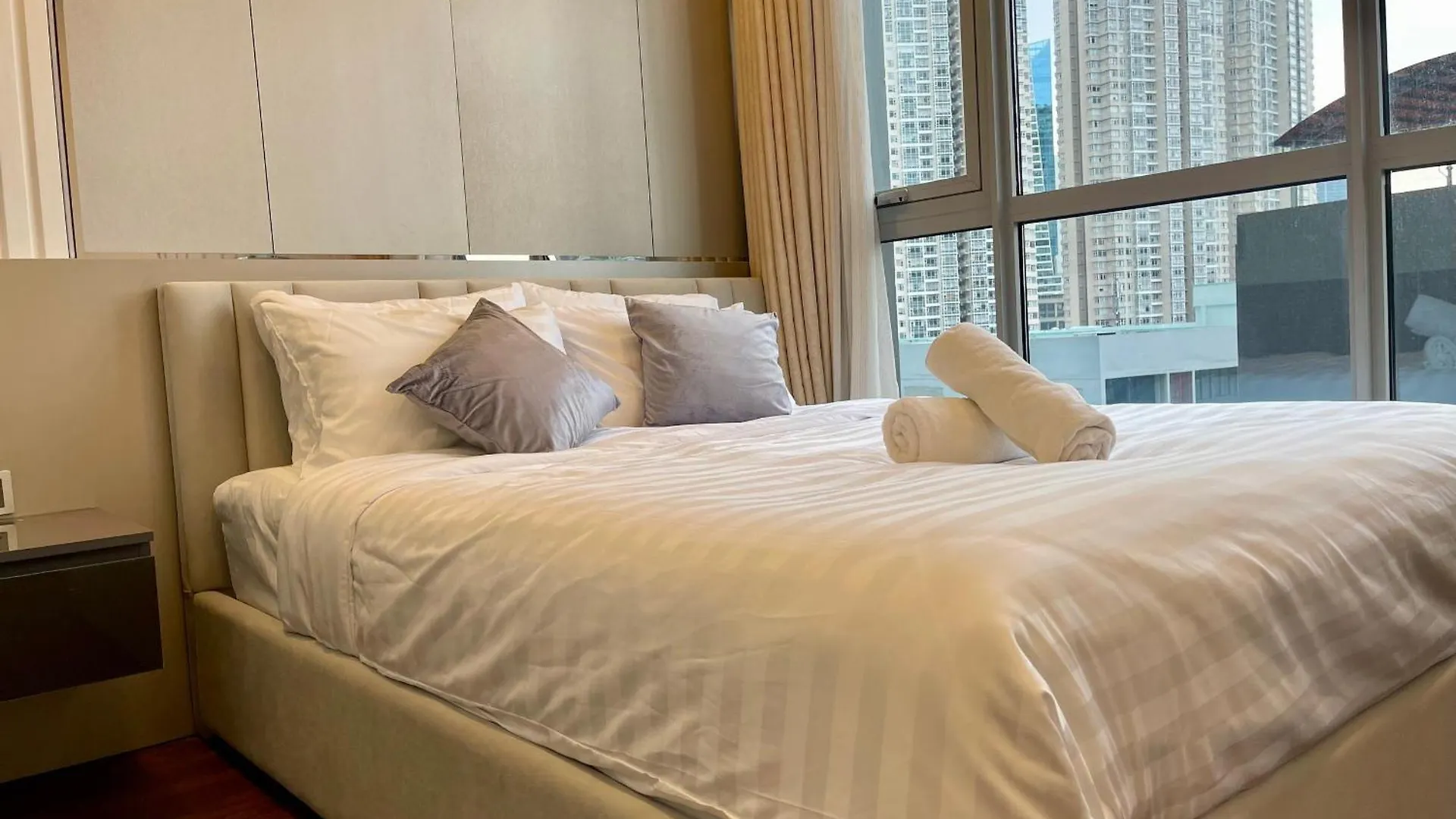 Vinhomes Lux Stay Ho Chi Minh City Vietnam